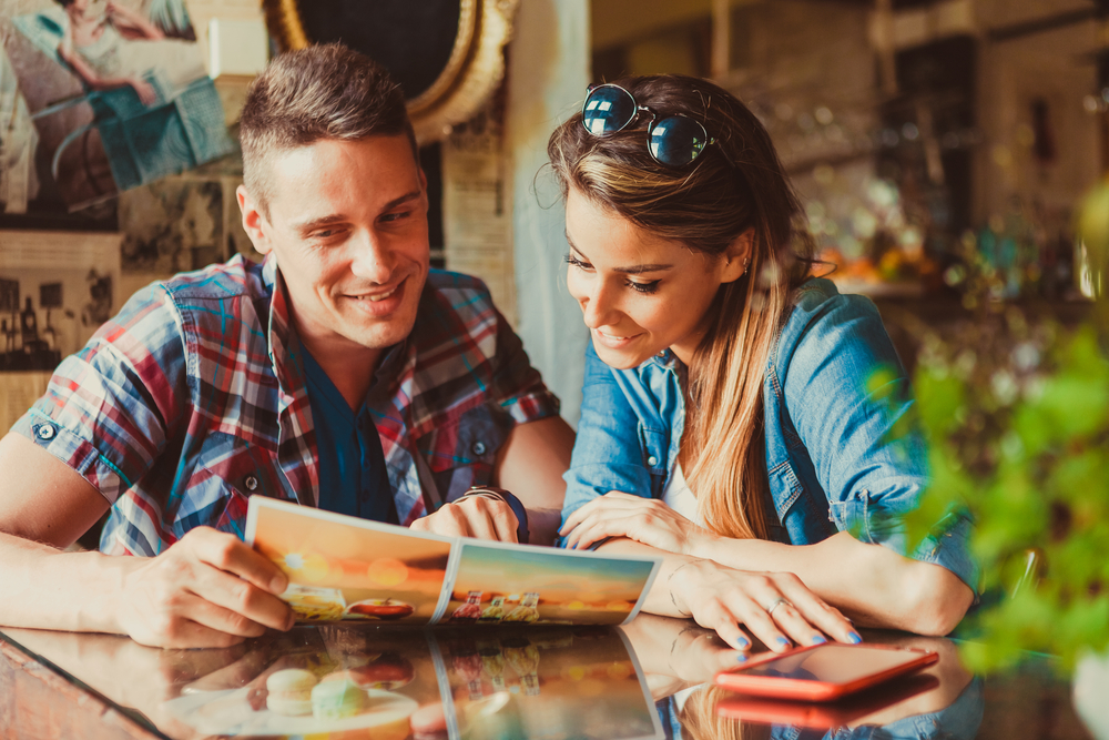 Low Carb Restaurant Guide: What to Order, What to Avoid On Any Menu